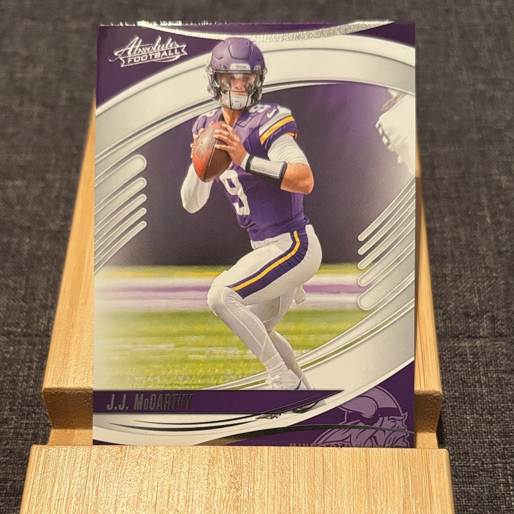 Absolute Football J.J. McCarthy Card